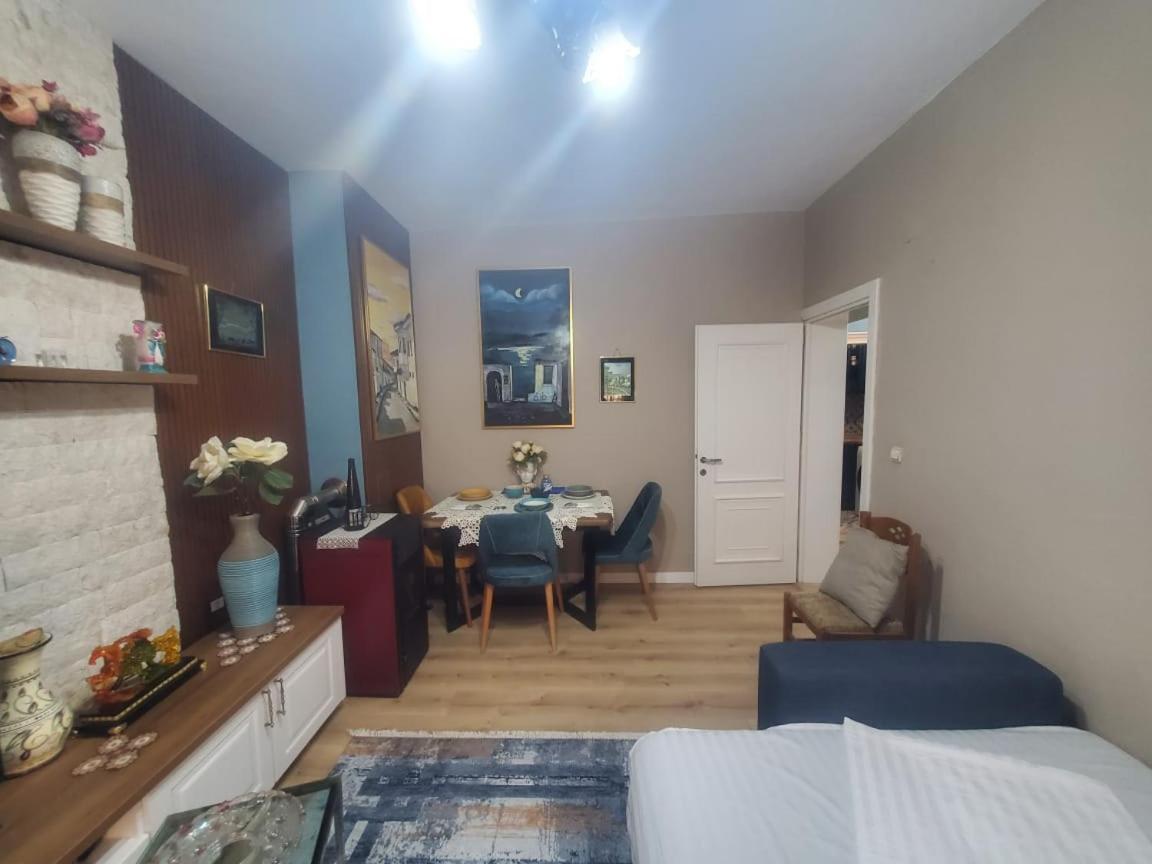 Apartamenti8 Korca Exterior photo